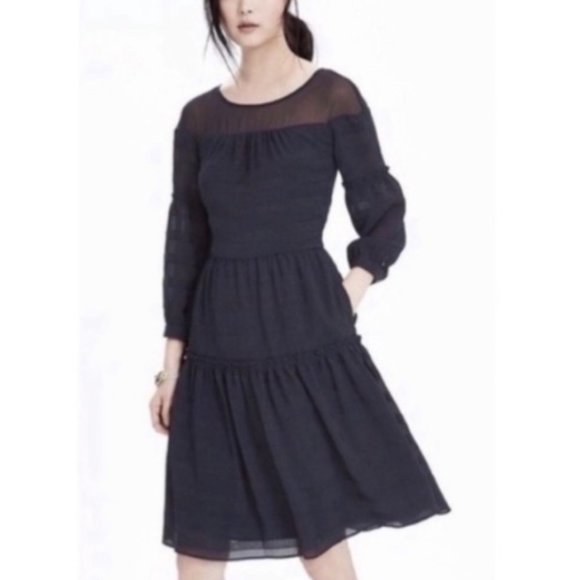 Banana Republic Dresses & Skirts - Banana Republic Navy Balloon Sleeve Tiered Dress Size 6 NEW